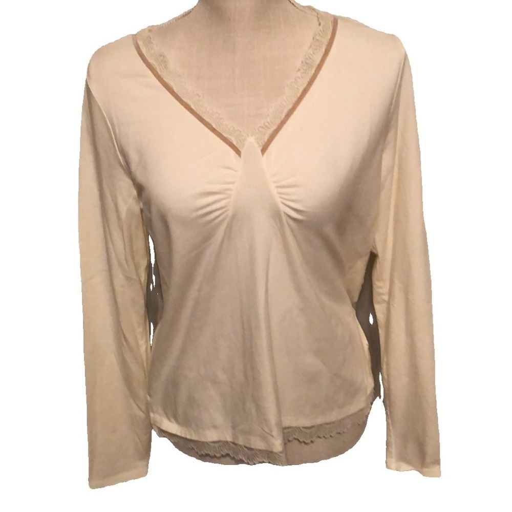 Liz Claiborne cream t shirt w/lace trim, small